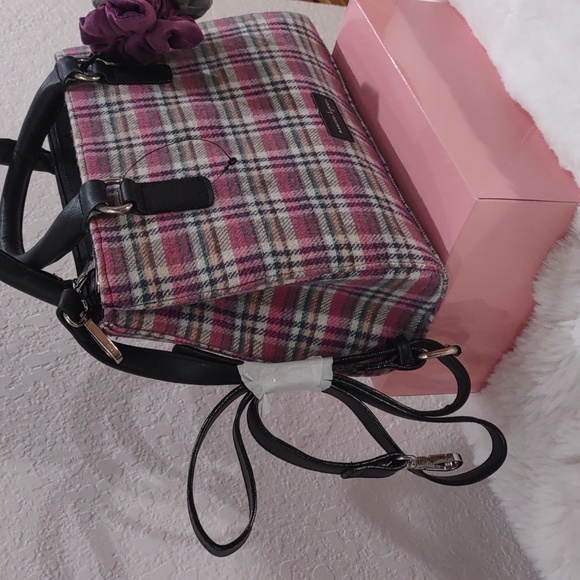 NANETTE LEPORE Satchel Bag. - Picture 4 of 17